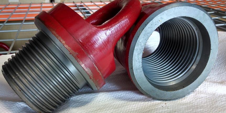 Cast steel thread protectors with lifting bails